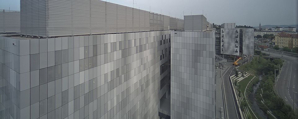 Livebild Webcam 2 Baustelle Neubau 'MED CAMPUS GRAZ - Hauptbaukörper Modul 1' und 'Zentrum für Wissens- und Technologietransfer in der Medizin GmbH' Graz (5 Minuteninterval)